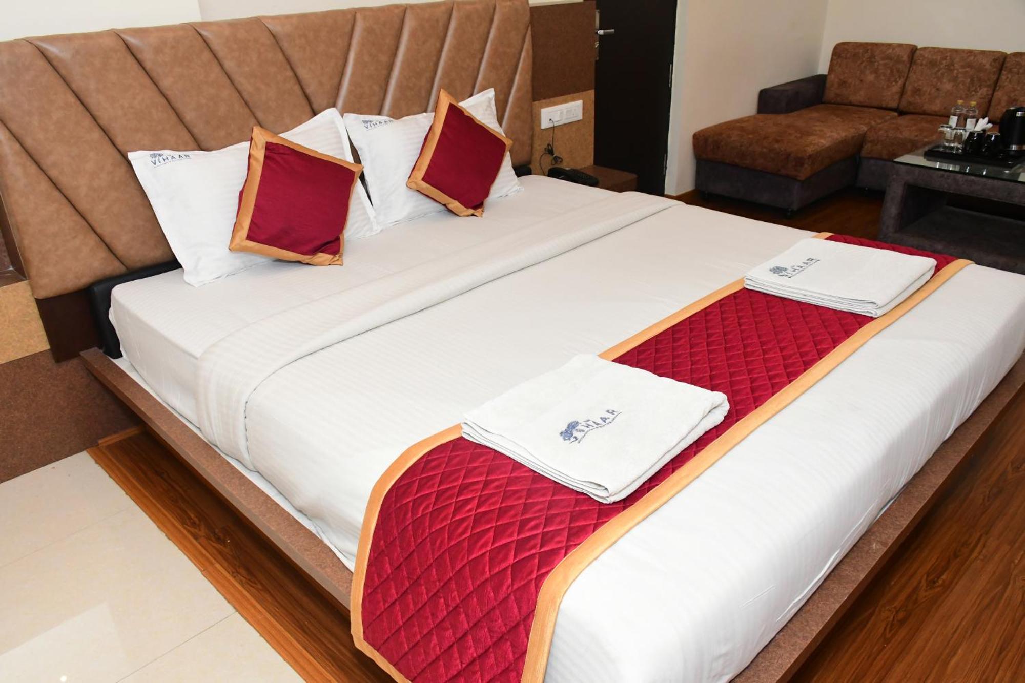 Sai Vihaar Inn & Suites Mysuru Zewnętrze zdjęcie