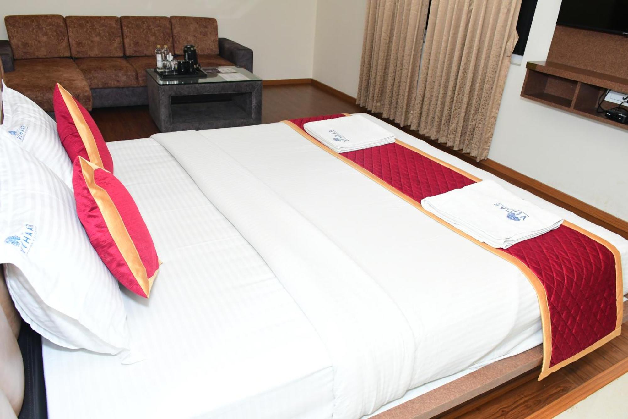 Sai Vihaar Inn & Suites Mysuru Zewnętrze zdjęcie