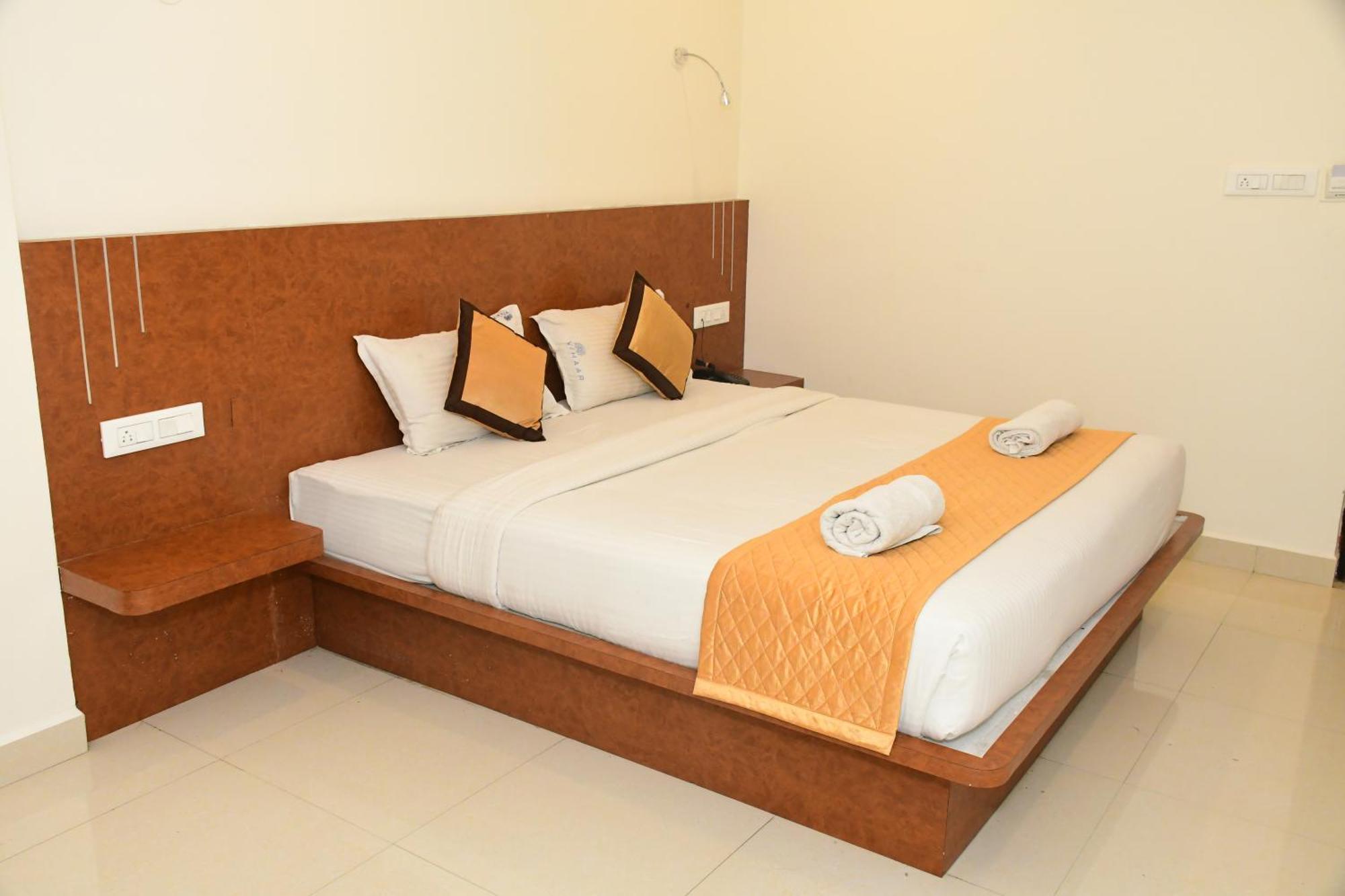 Sai Vihaar Inn & Suites Mysuru Zewnętrze zdjęcie
