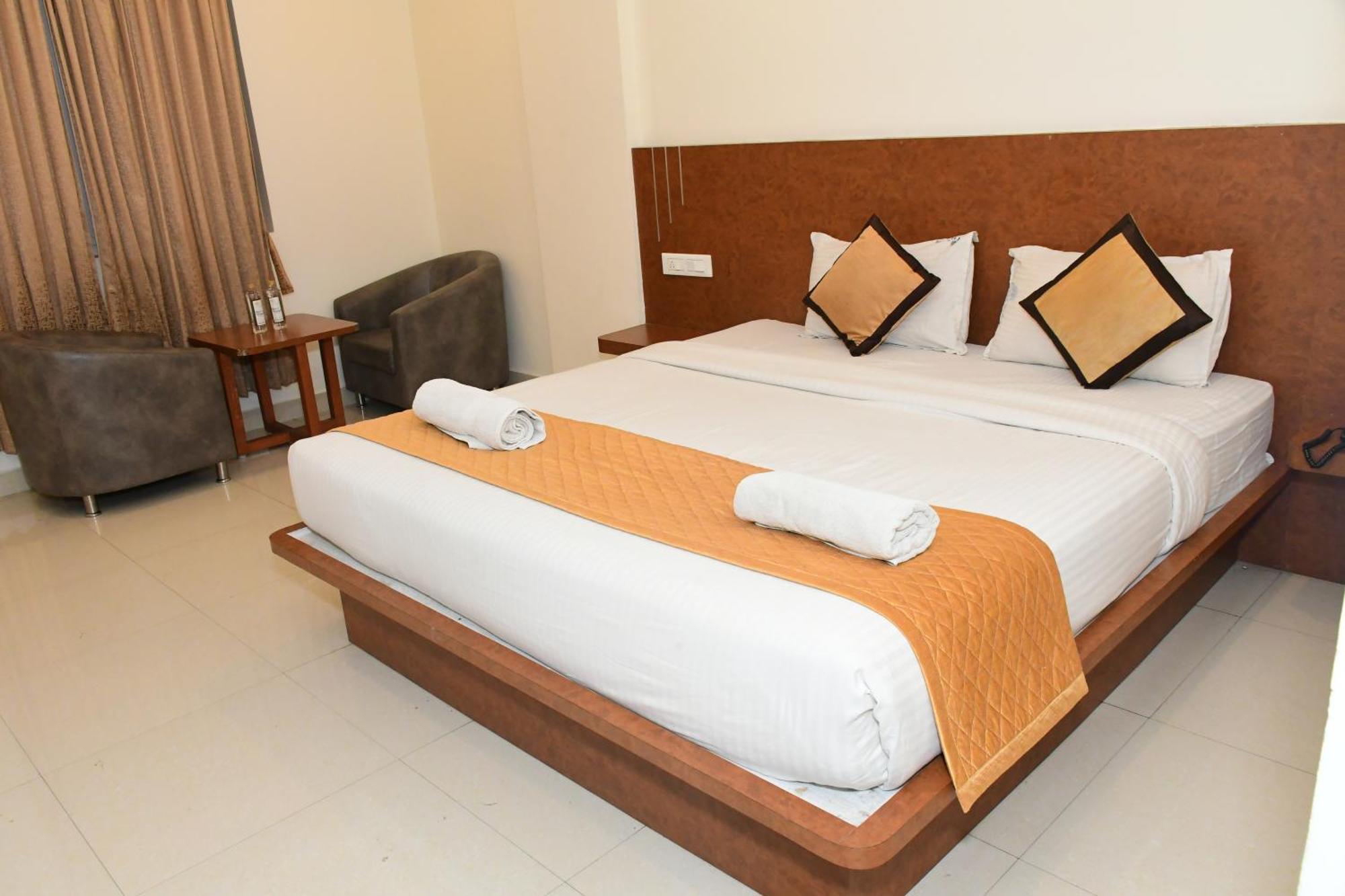 Sai Vihaar Inn & Suites Mysuru Zewnętrze zdjęcie